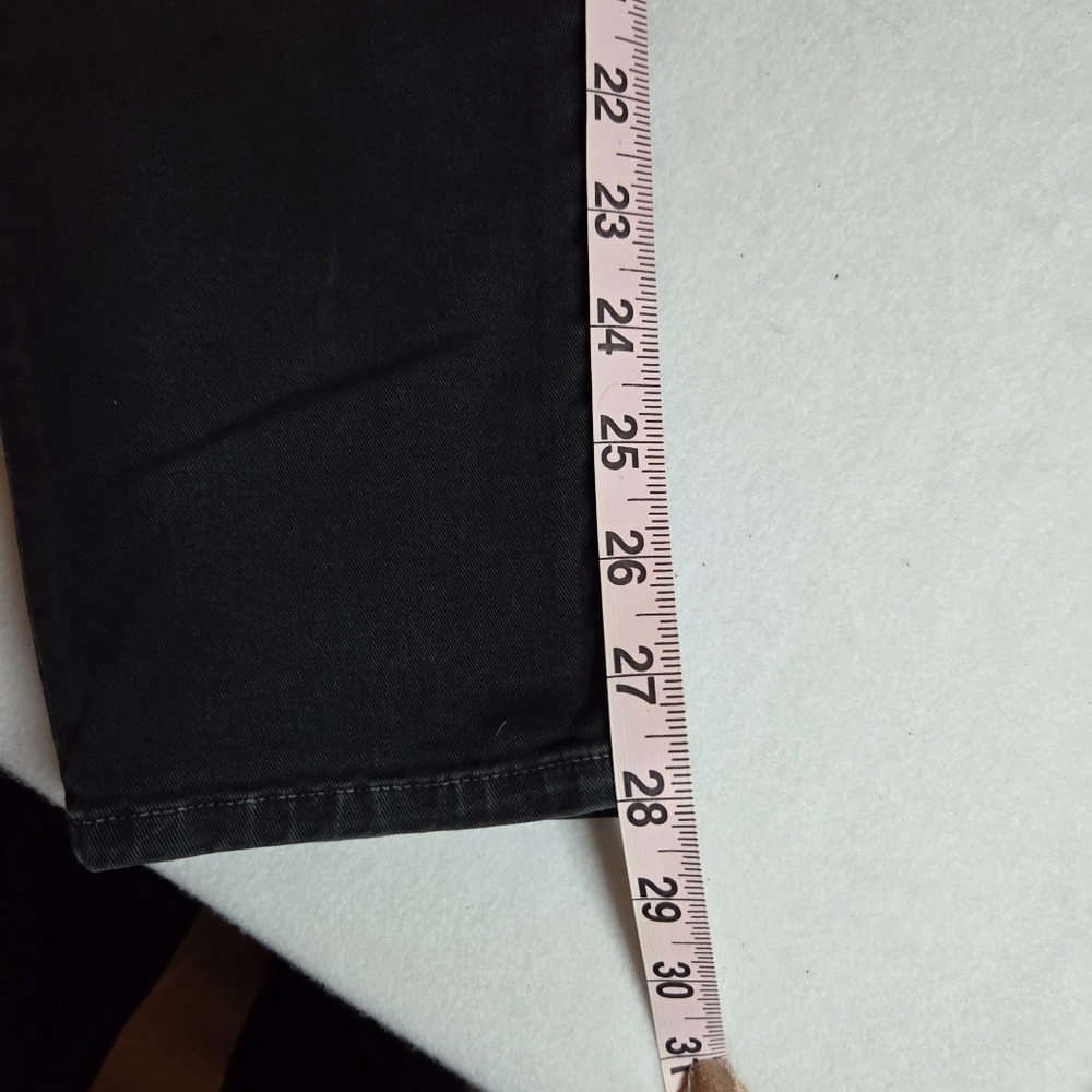 VINCE Women's Size 27 Black Greased Chinos - Picture 11 of 11